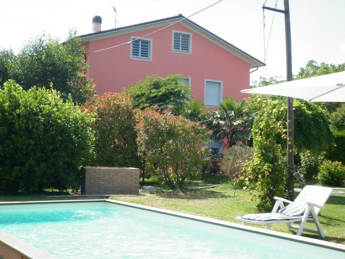 Villa Jolanda Fratte Rosa Exterior foto